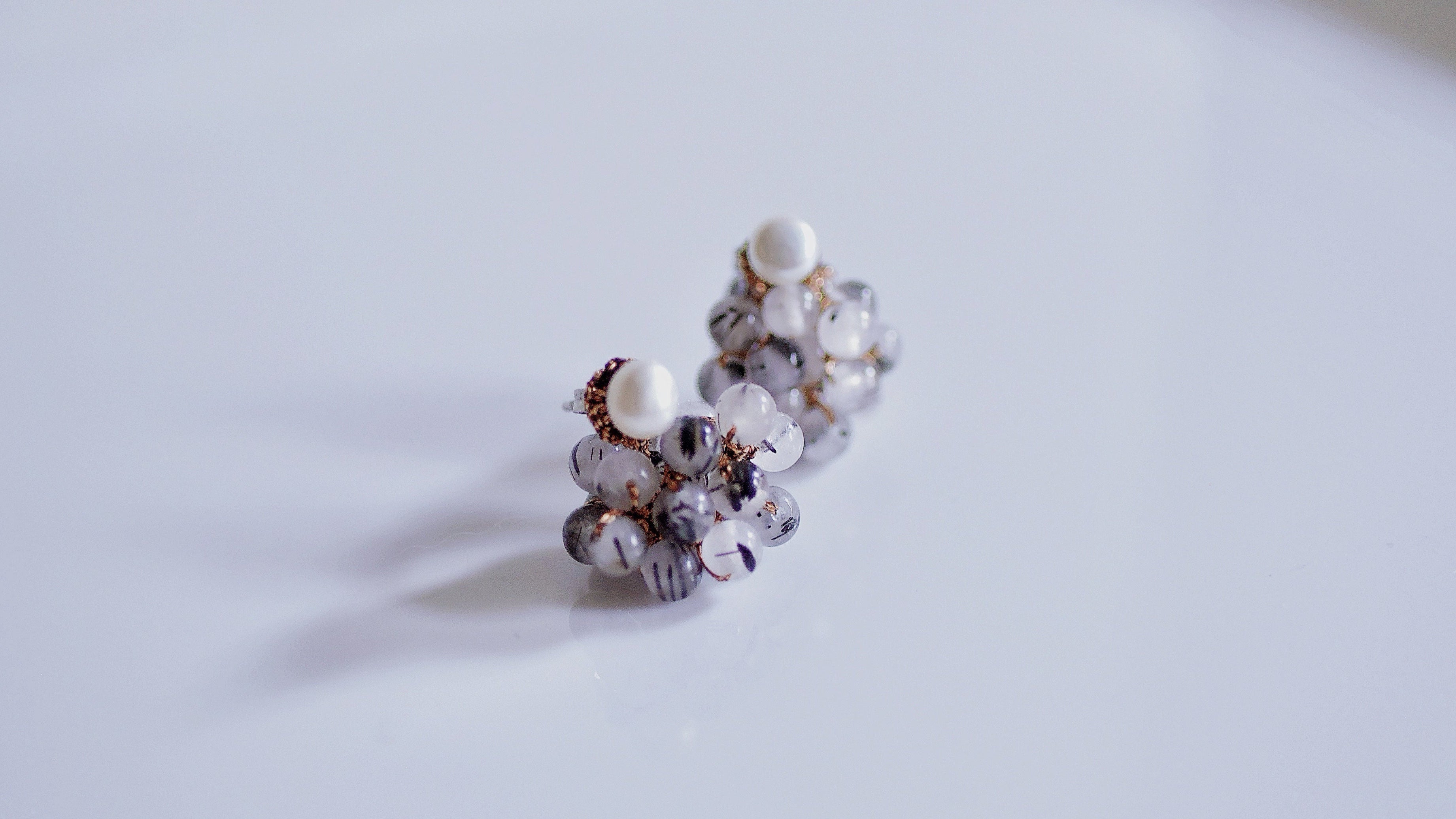 光實 Fruits of Light (墨白)