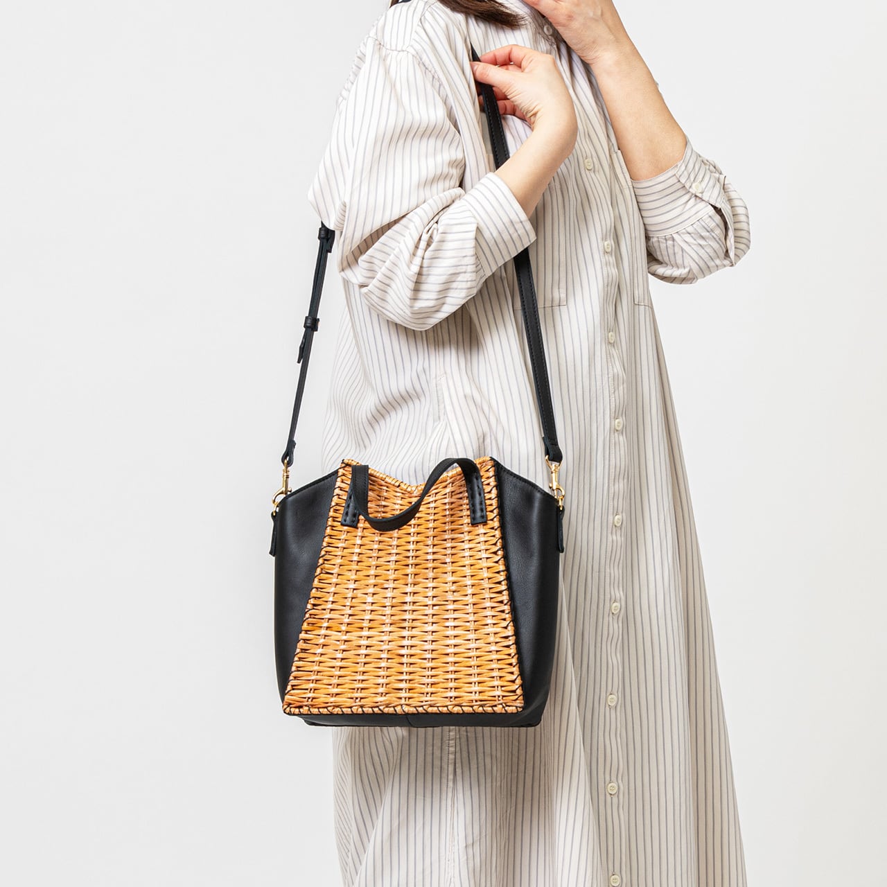 [Japanese brand] "ikot" classic series-"THE" Rattan Bag with magnetic buckle 