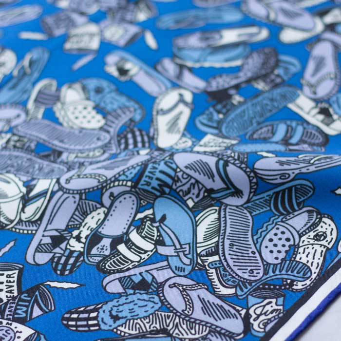 [設計師品牌] JIM Weaver  “遊戲”  真絲絲巾  43 × 43 公分